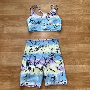 2 piece shorts workout set! Size Small